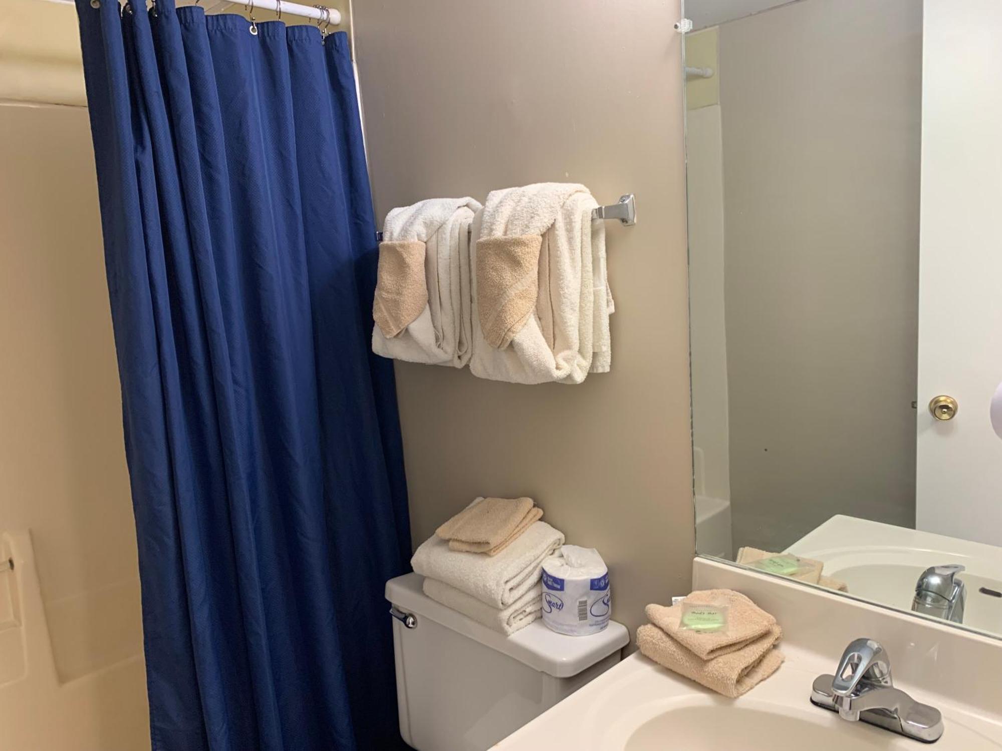 Oak Square Rentals Гатлінбург Номер фото